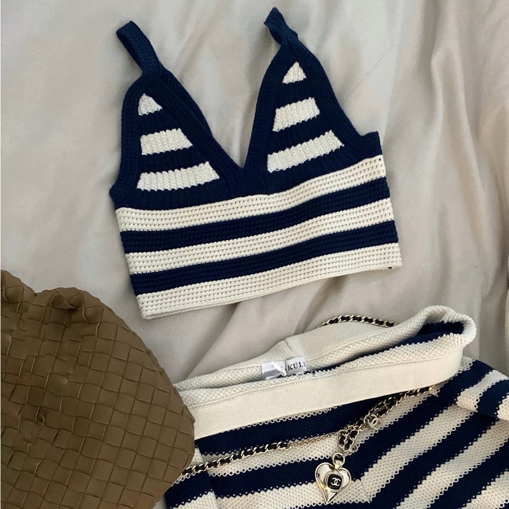 KULE the Agnes Navy Cream Short and Bra Set- Xs & S - Picture 5 of 5